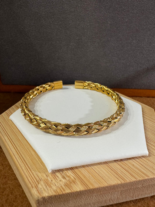 Knit Bangle