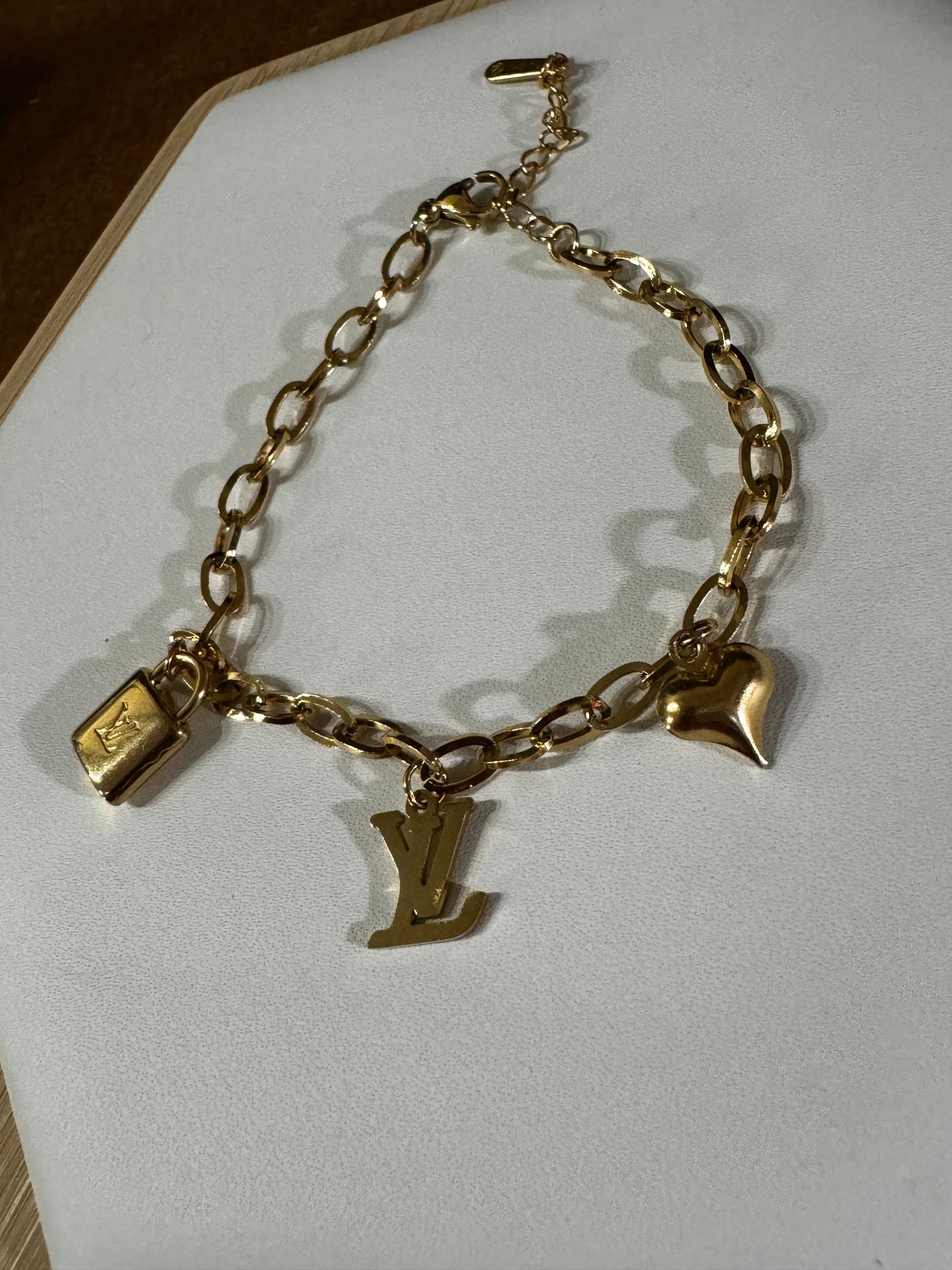 Glam L bracelet
