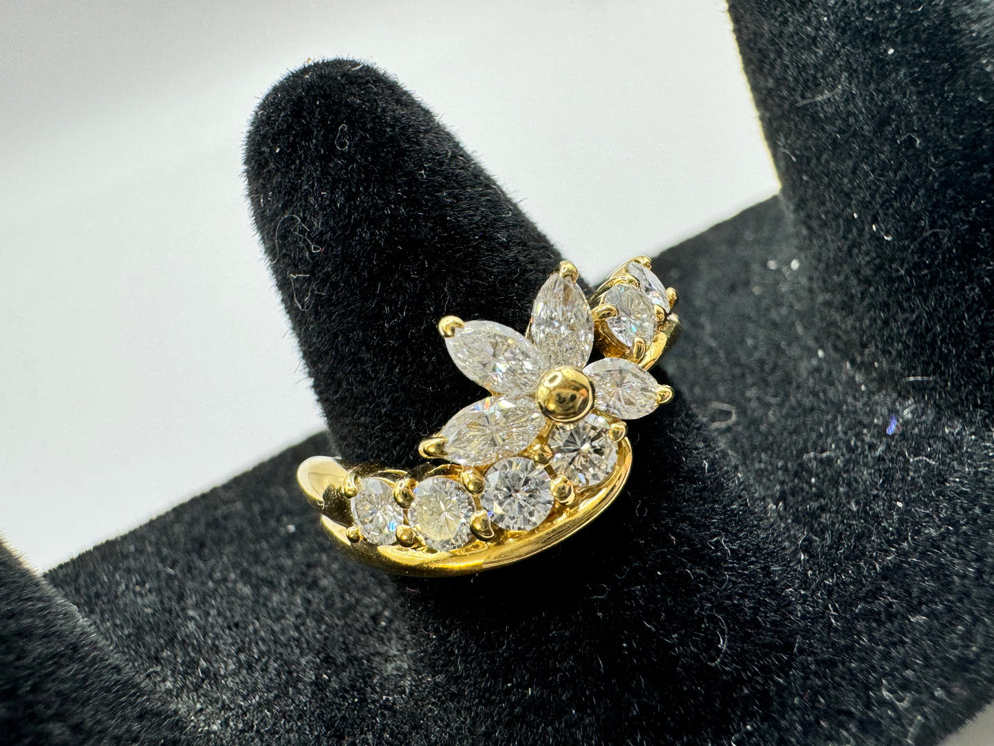 K18 Diamond ring