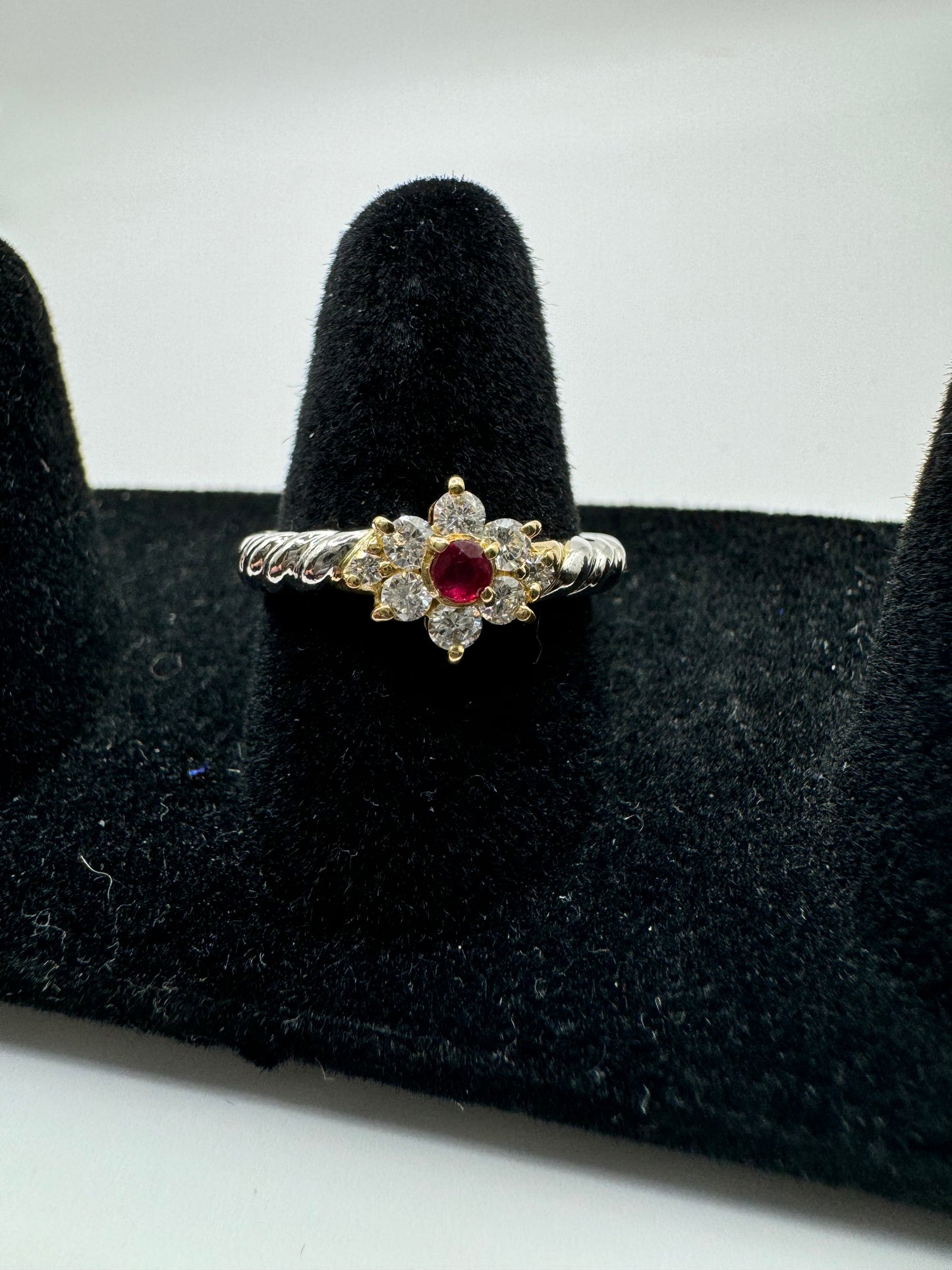 K18/PT Ruby ring