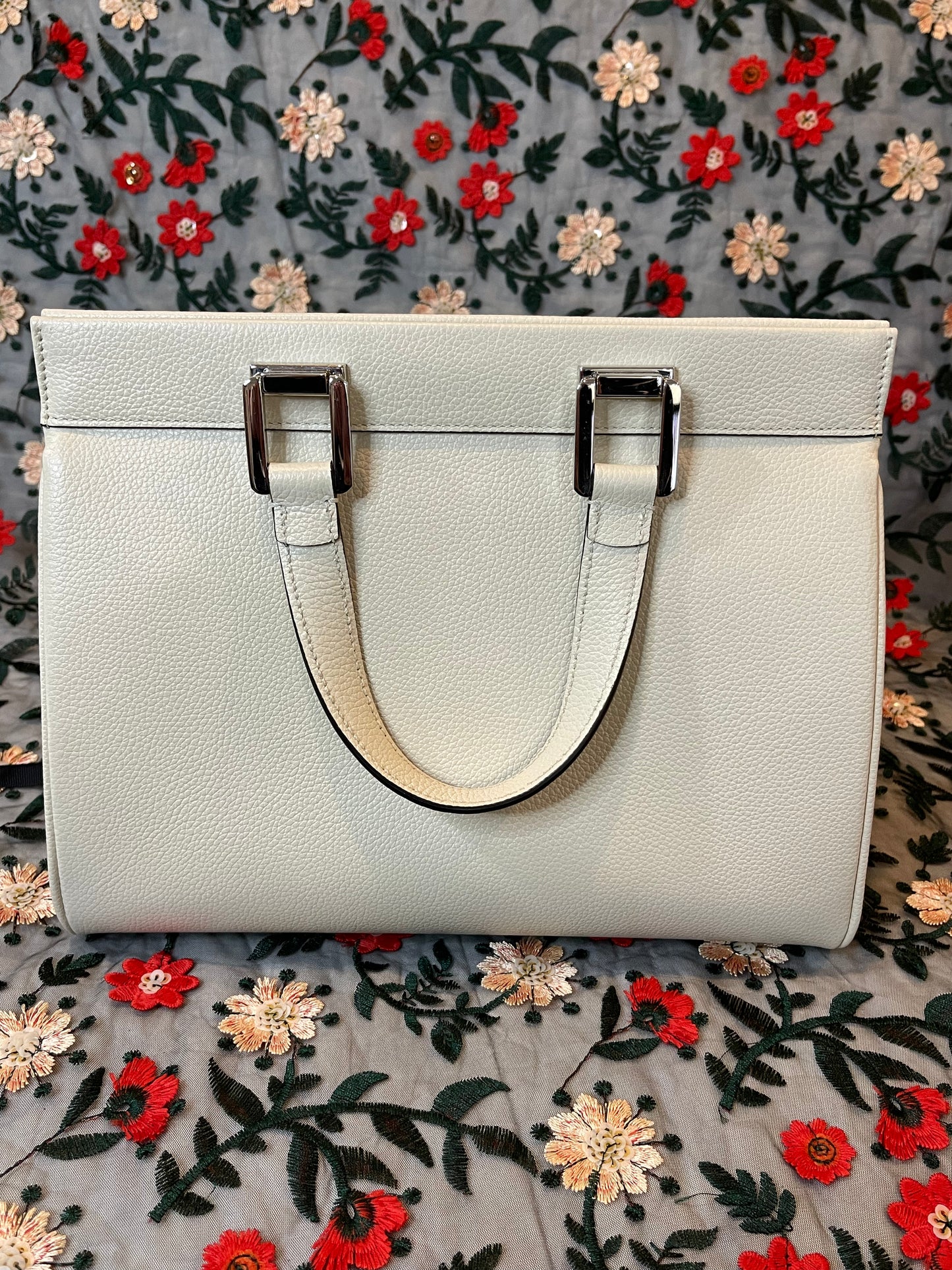 Preloved Gucci Zumi Top Handle Bag