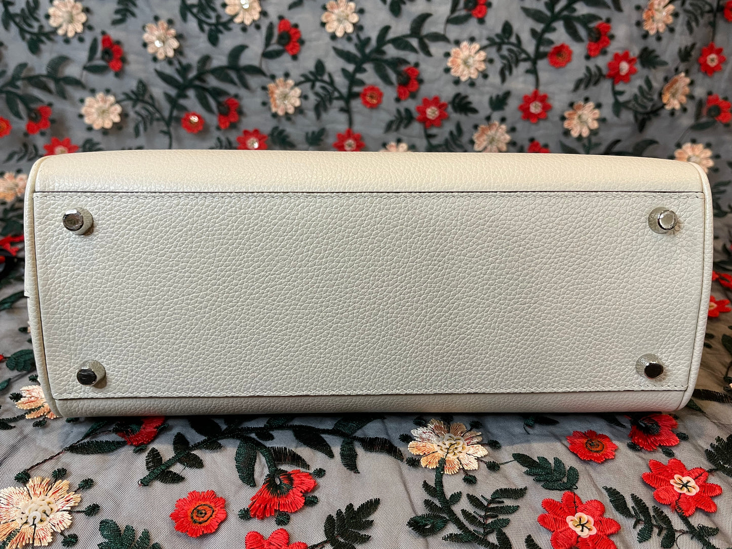 Preloved Gucci Zumi Top Handle Bag