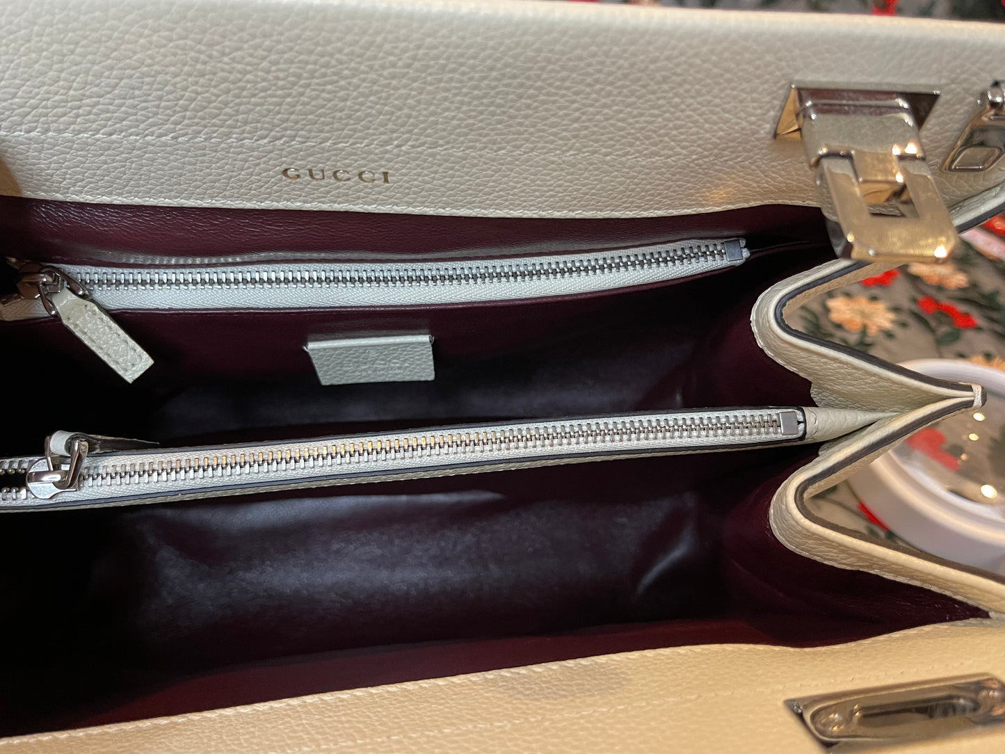 Preloved Gucci Zumi Top Handle Bag