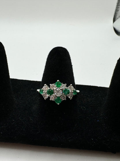 PT900 Emerald ring